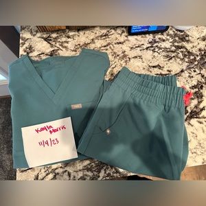 Figs Scrubs Hydrogreen